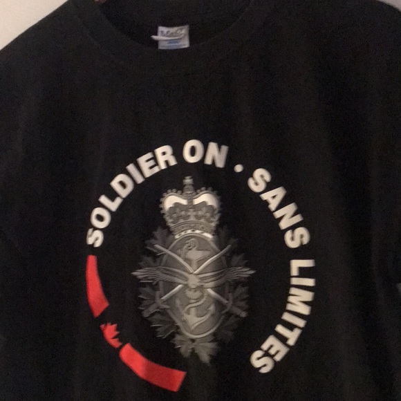 Brand New Royal Canadian Military Soldier On Tee english and francais - Picture 2 of 2